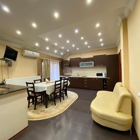 Central Apart Apartman Nagyvárad Kültér fotó